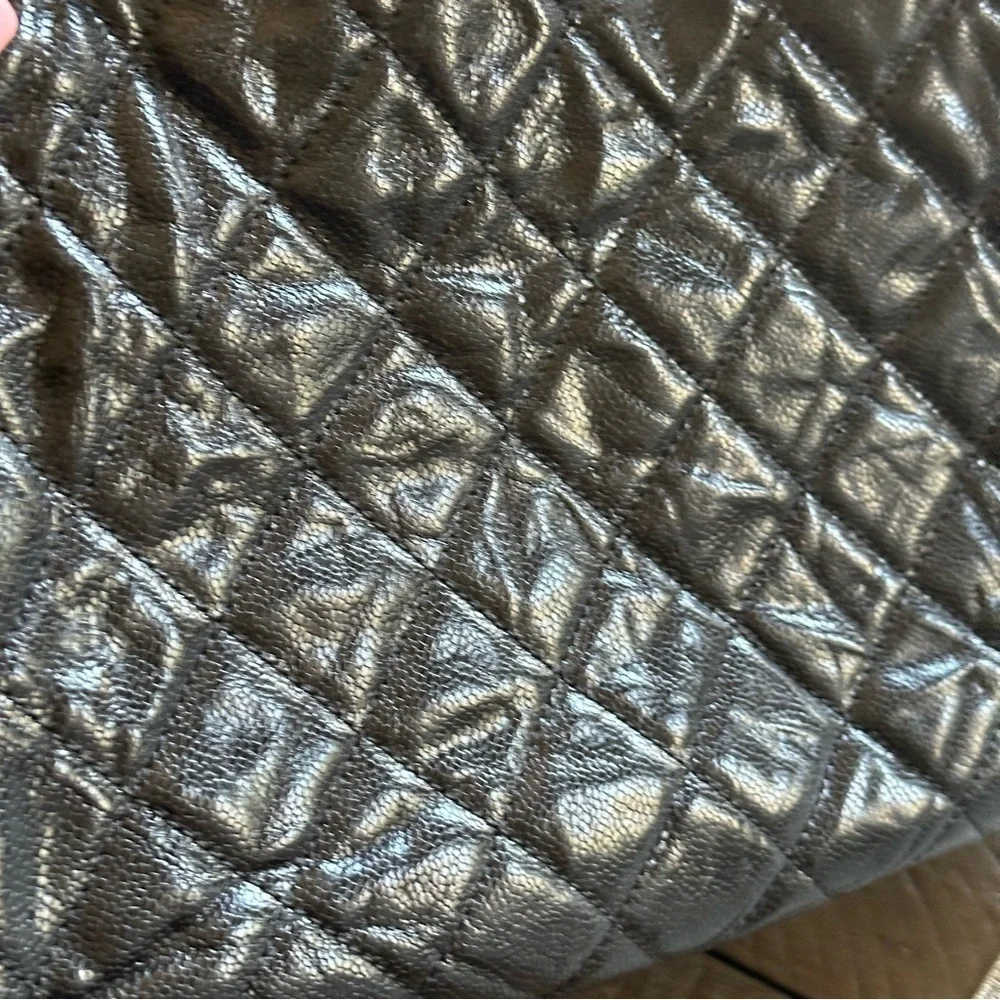 🔥VERY RARE CHANEL 31 Rue CAMBON Glazed Caviar Tote Bag/GUARANTEED AUTHENTIC 🔥 - Picture 15 of 16